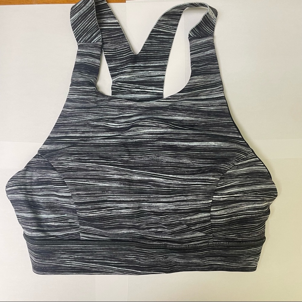 Lululemon High Neck Sports Bra